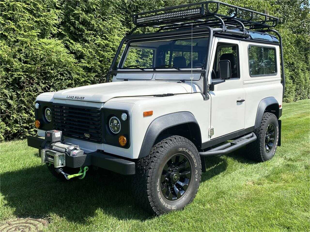 Land Rover Defender