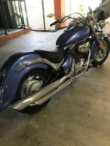 Suzuki VL800