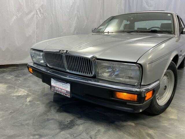Jaguar XJ6