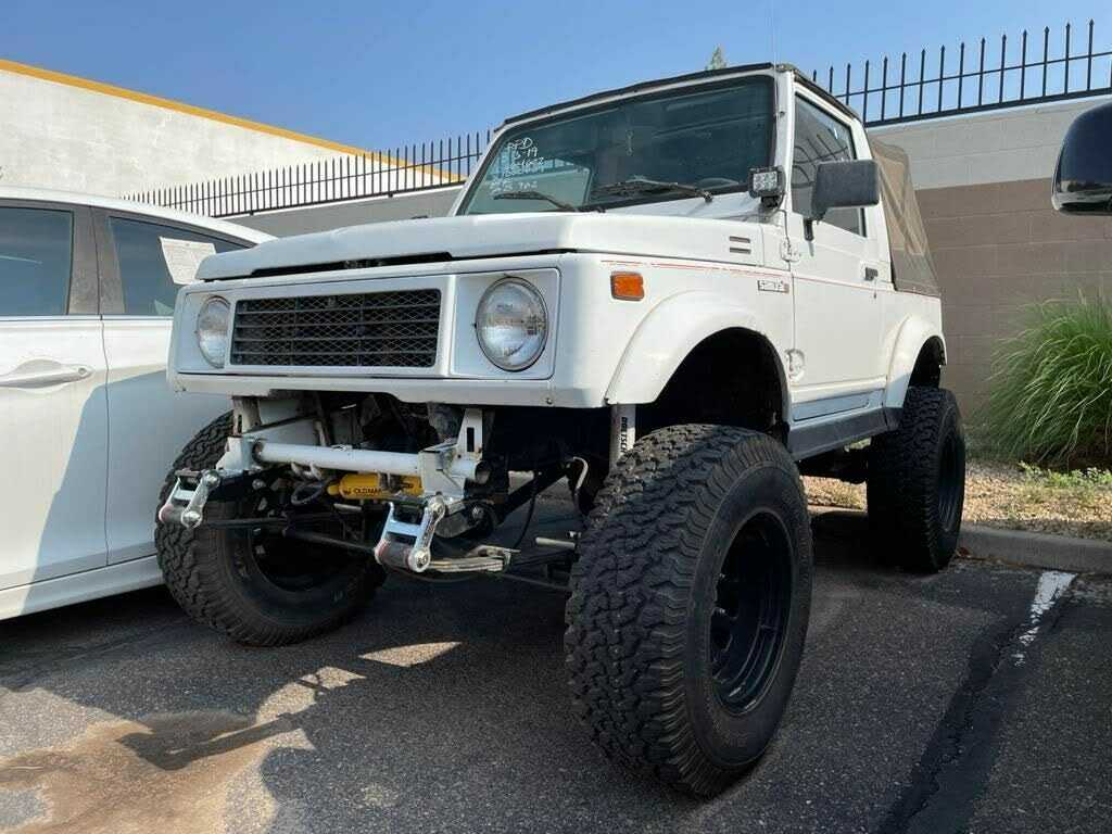 Suzuki Samurai