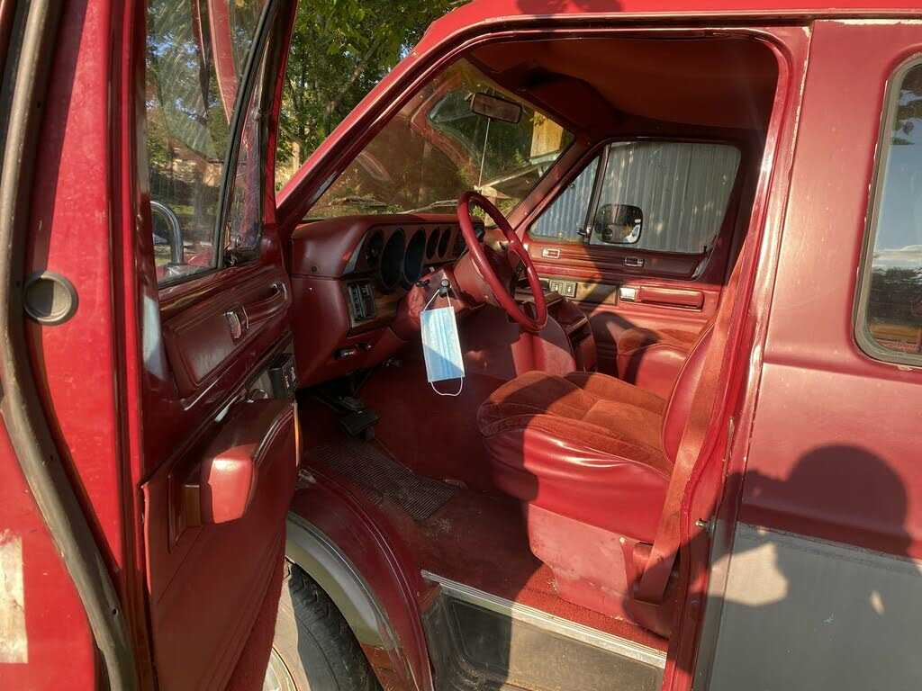 Dodge Ram Wagon