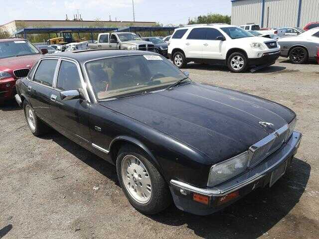 Jaguar XJ6