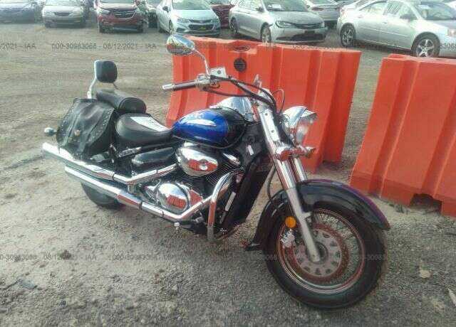 Suzuki VL800K