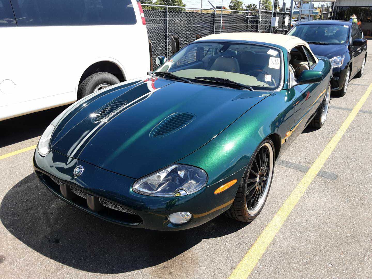 Jaguar XKR