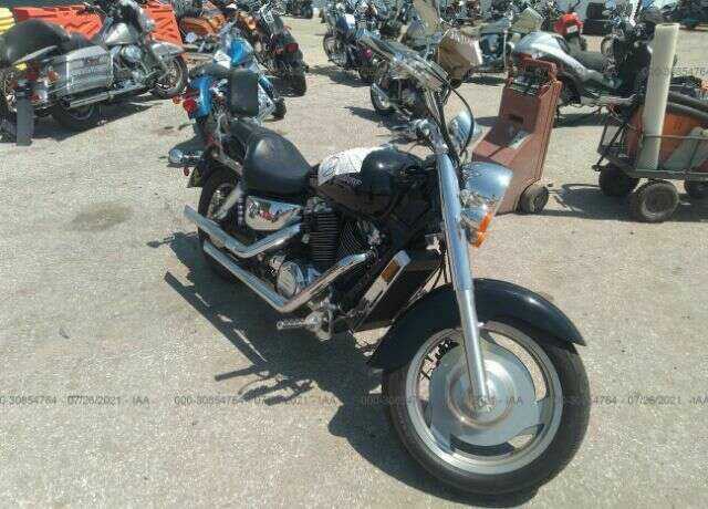 Honda VT1100C2 (SHADOW SABRE)