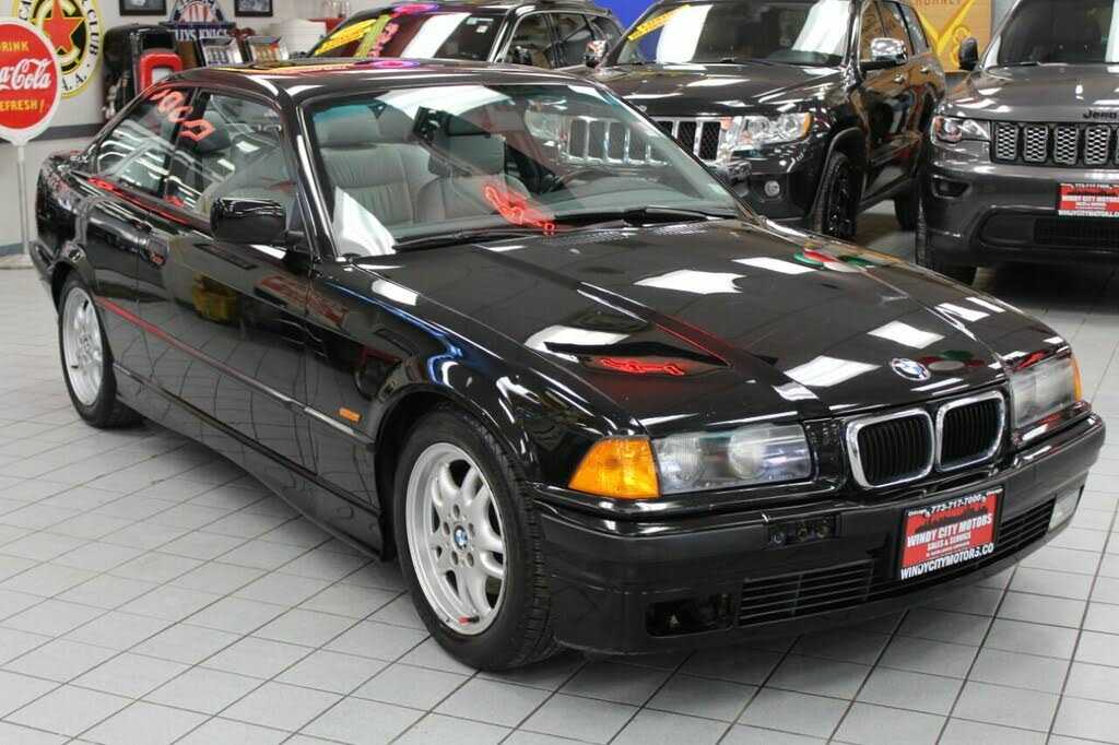 BMW 323is