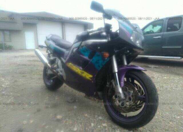 Suzuki GSX-R1100W