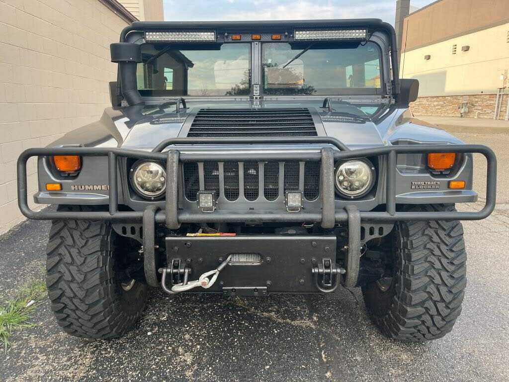 HUMMER H1