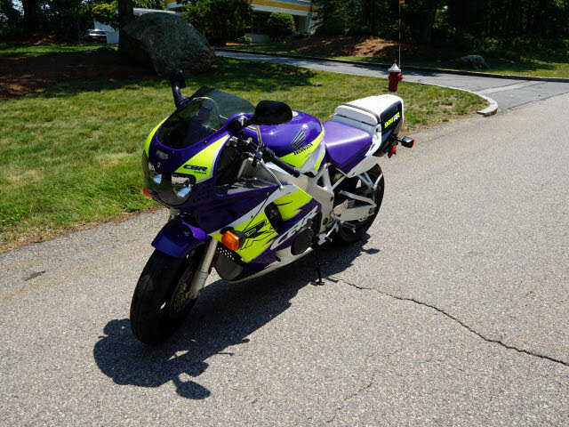 Honda CBR900