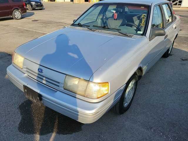 Ford Tempo