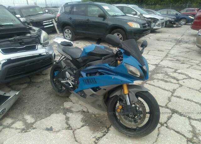 YAMAHA