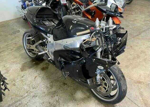 Suzuki GSX-R750