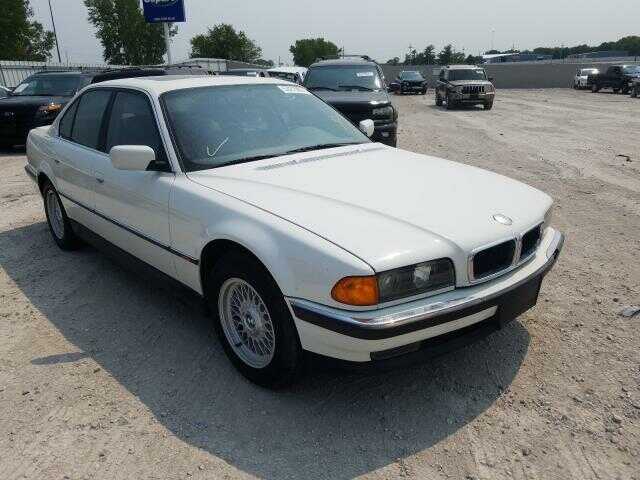 BMW 740i