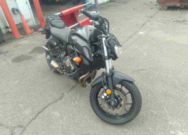 YAMAHA