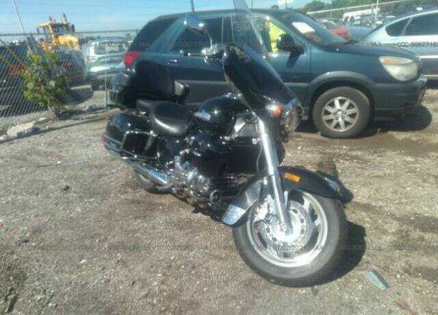Honda GL1500CF (VALKYRIE INTERSTATE)