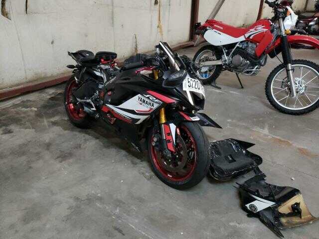 YAMAHA