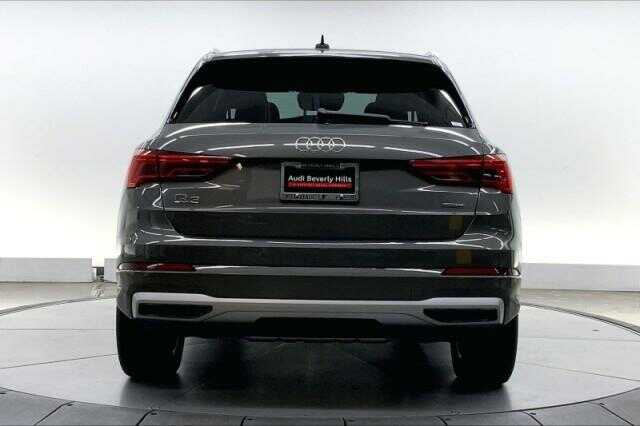 2022 Audi Q3