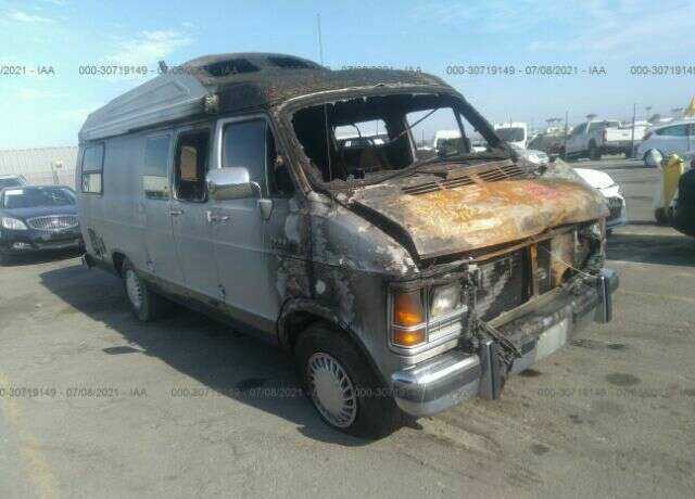 Dodge Ram Van