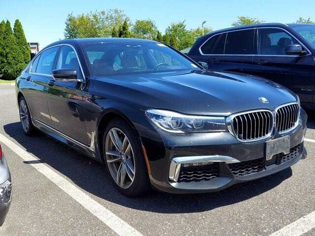 2019 BMW 740i