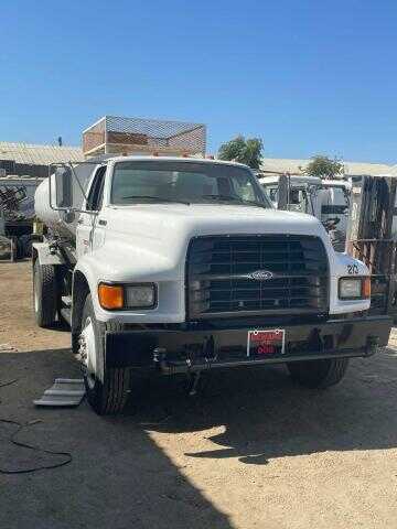 Ford F-800