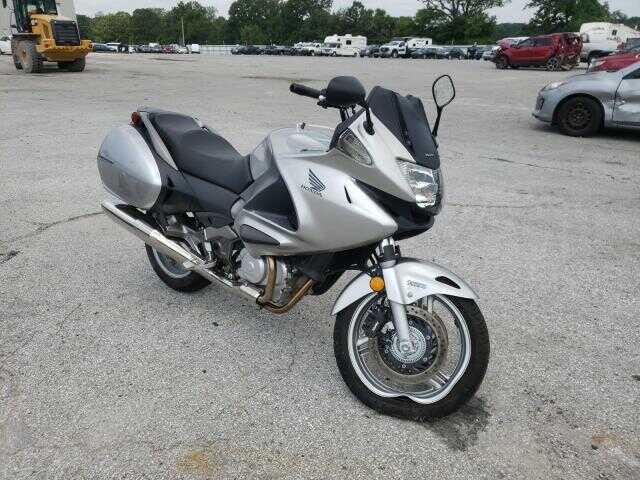 Honda NT700VA/NT700V