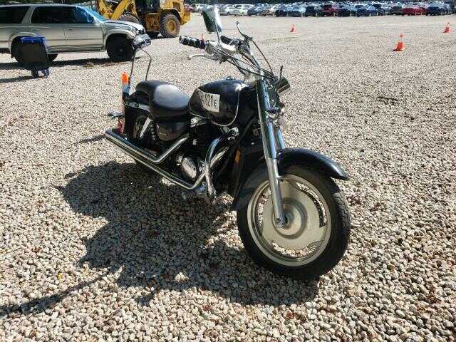Honda VT1100C2 (SHADOW SABRE)