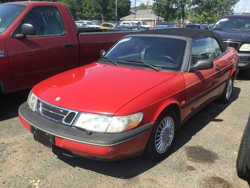 Saab 900