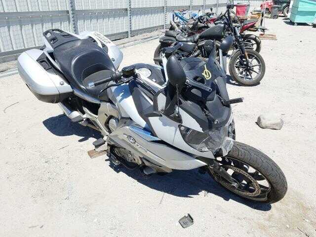WB1061208FZZ25581
