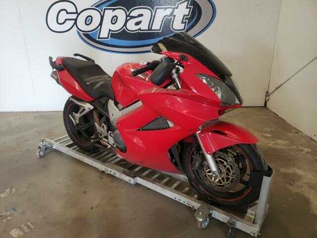 Honda VFR800 (INTERCEPTOR)