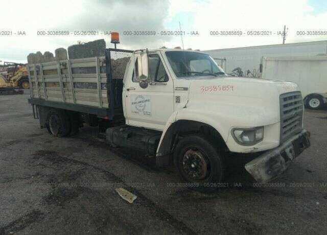 Ford F-700
