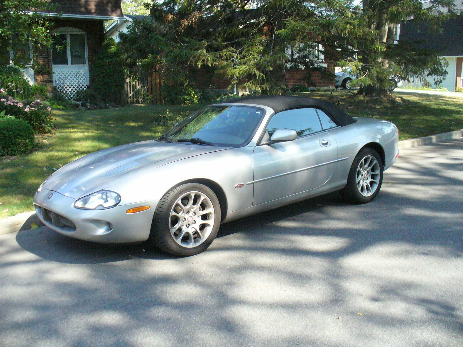 Jaguar XKR