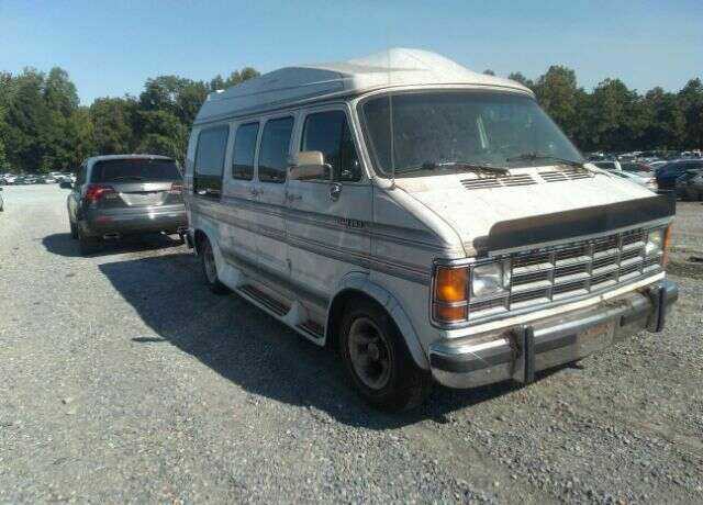 Dodge Ram Van