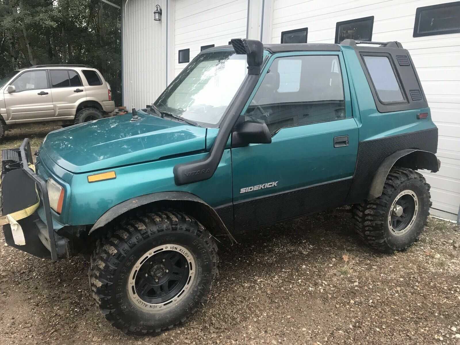 Suzuki Sidekick