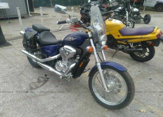 Honda VT600CD (SHADOW VLX DELUXE)