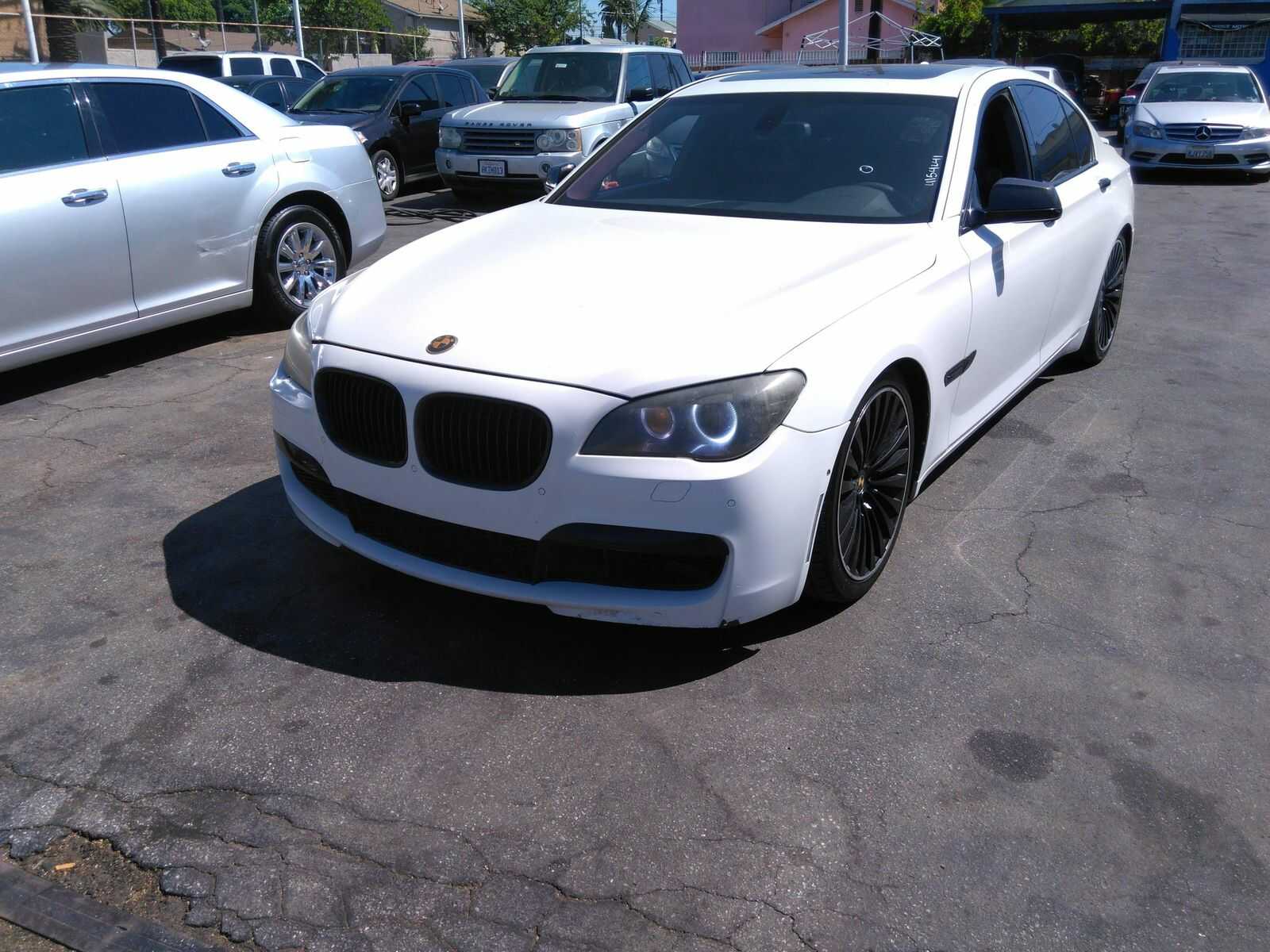 BMW 750i