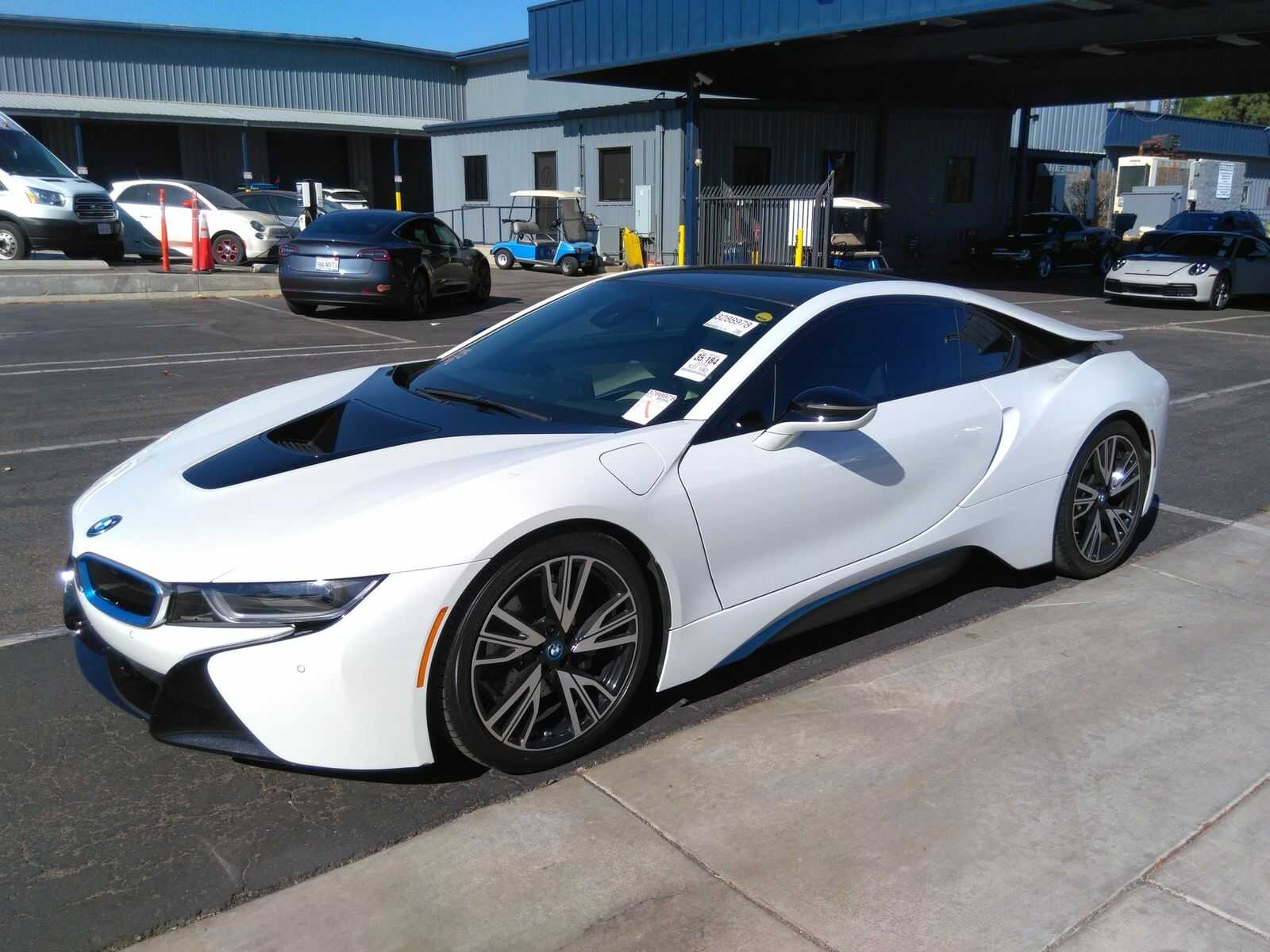 BMW i8