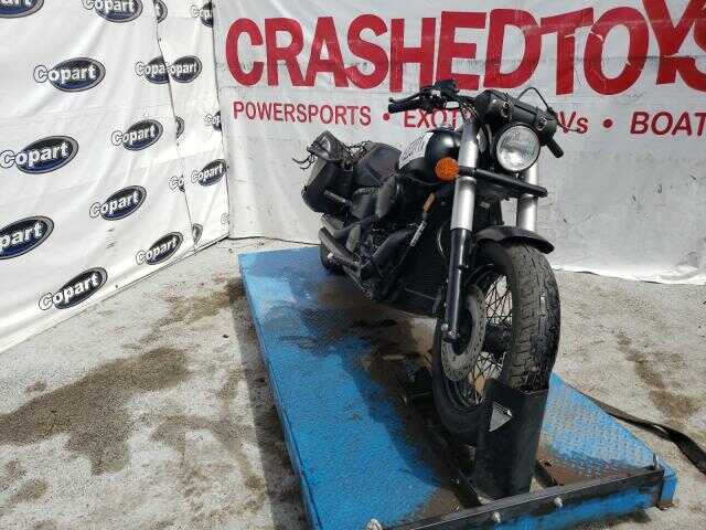 Honda VT750 (Shadow Phantom)