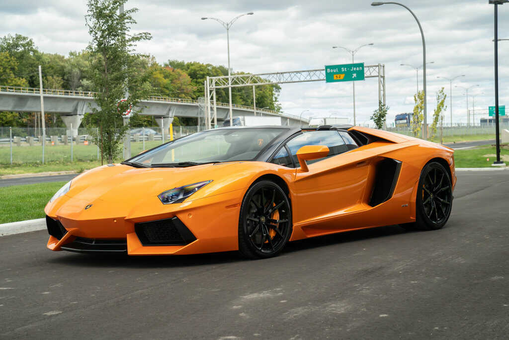 LAMBORGHINI