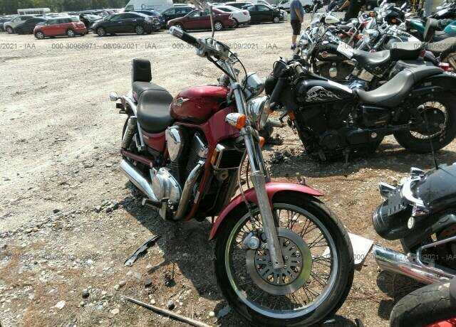 Suzuki VS1400