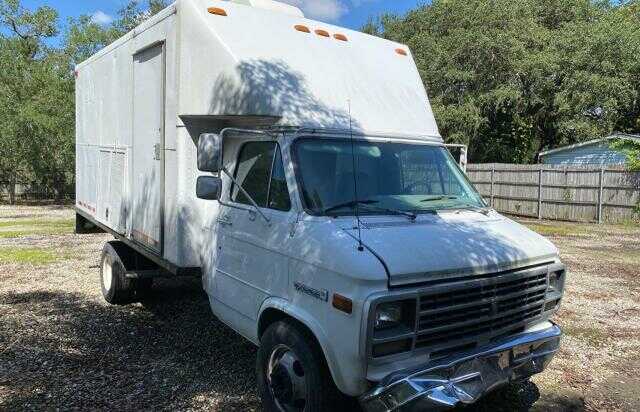GMC Cutaway Van