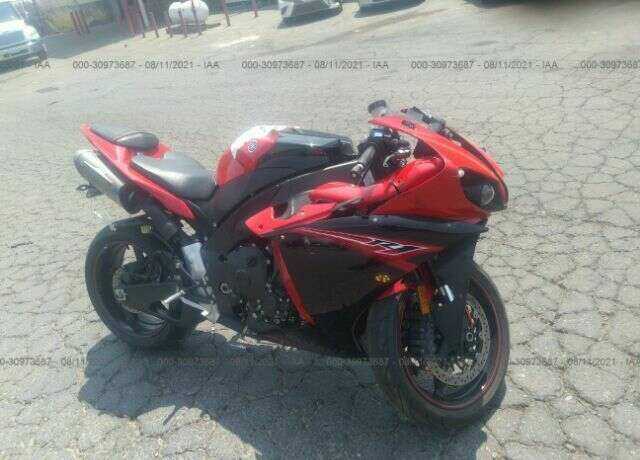 YAMAHA