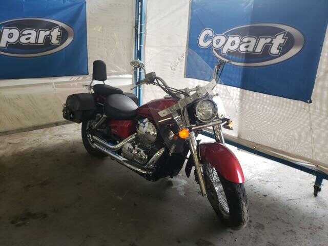 Honda VT750 (Shadow Aero)