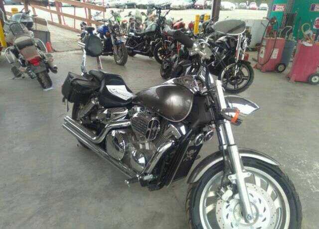 Honda VTX1300C (VTX)
