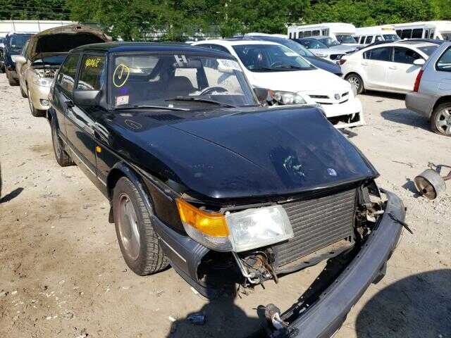 Saab 900