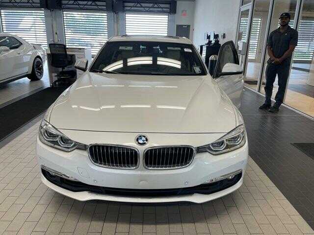 BMW 330e