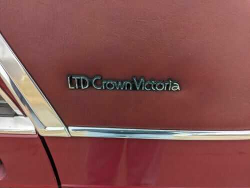 Ford Crown Victoria
