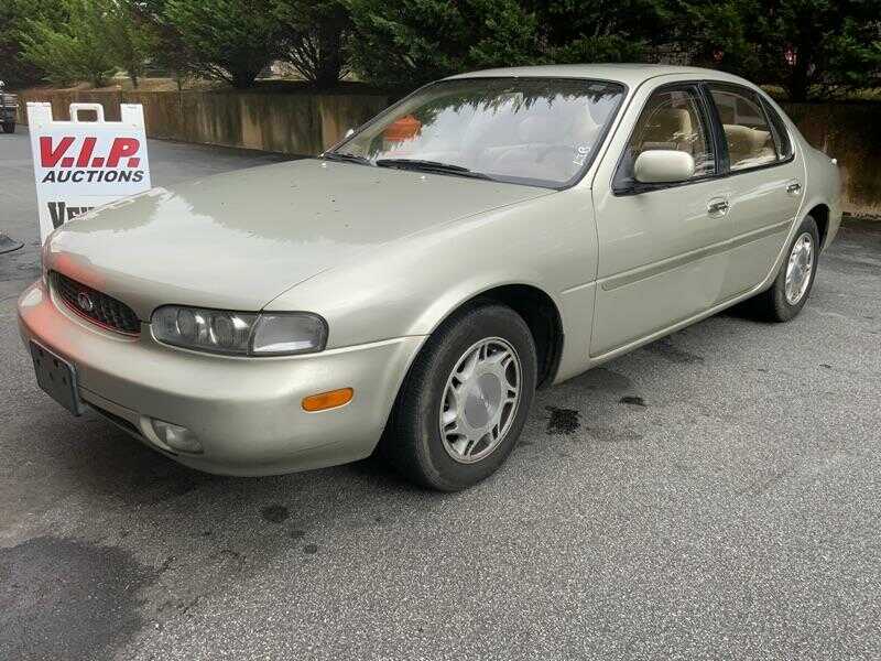 Infiniti J30