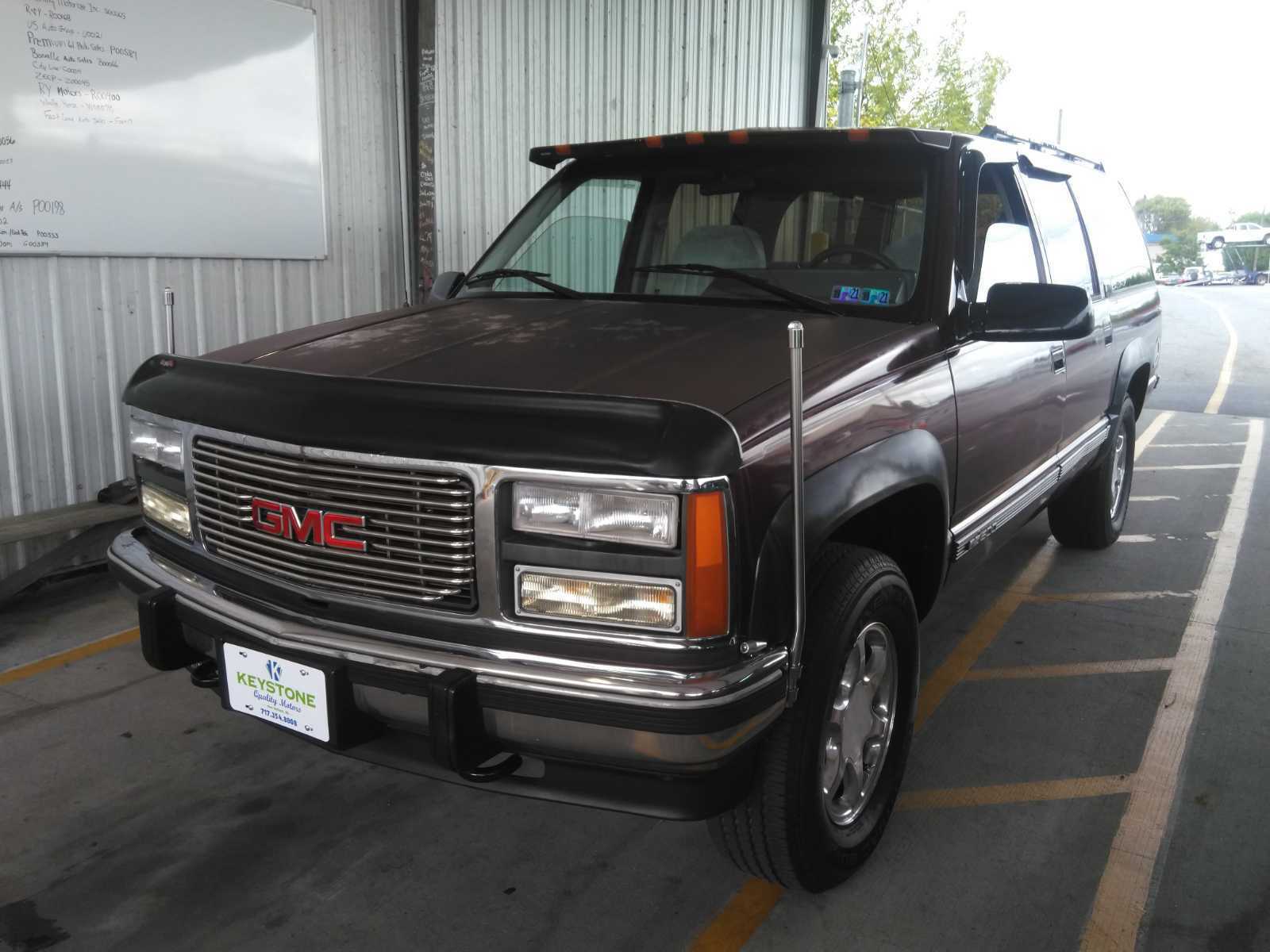 GMC Suburban