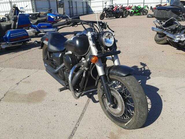 Honda VT750 (Shadow Phantom)