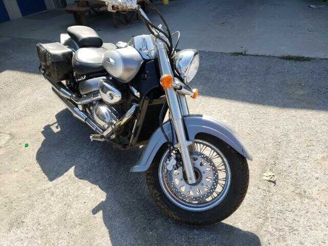 Suzuki VL800K